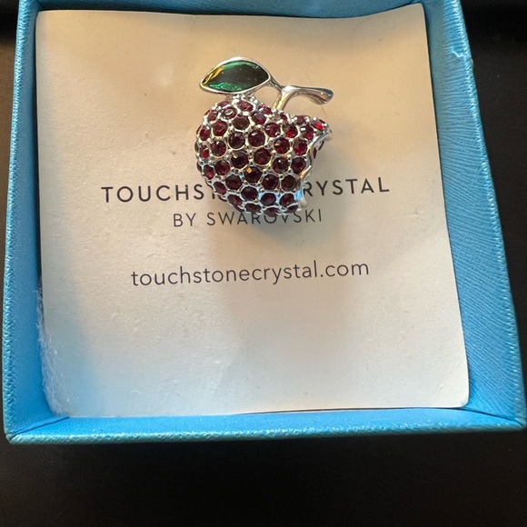 Swarovski Crystal Red Apple Brooch / Pin Jewelry - Picture 1 of 3